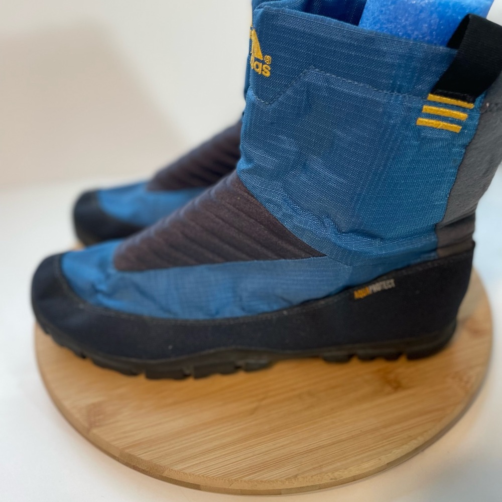 Adidas Women's Blue and Black Outdoor Boots